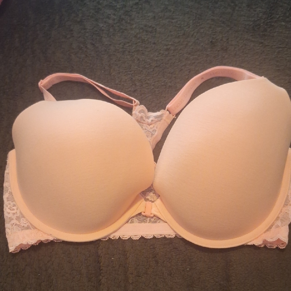 Victoria's Secret 38D